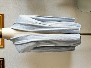 ZARA Cardigan. NWOT.